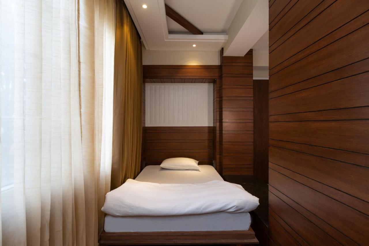Hotel La Eden Массури Экстерьер фото