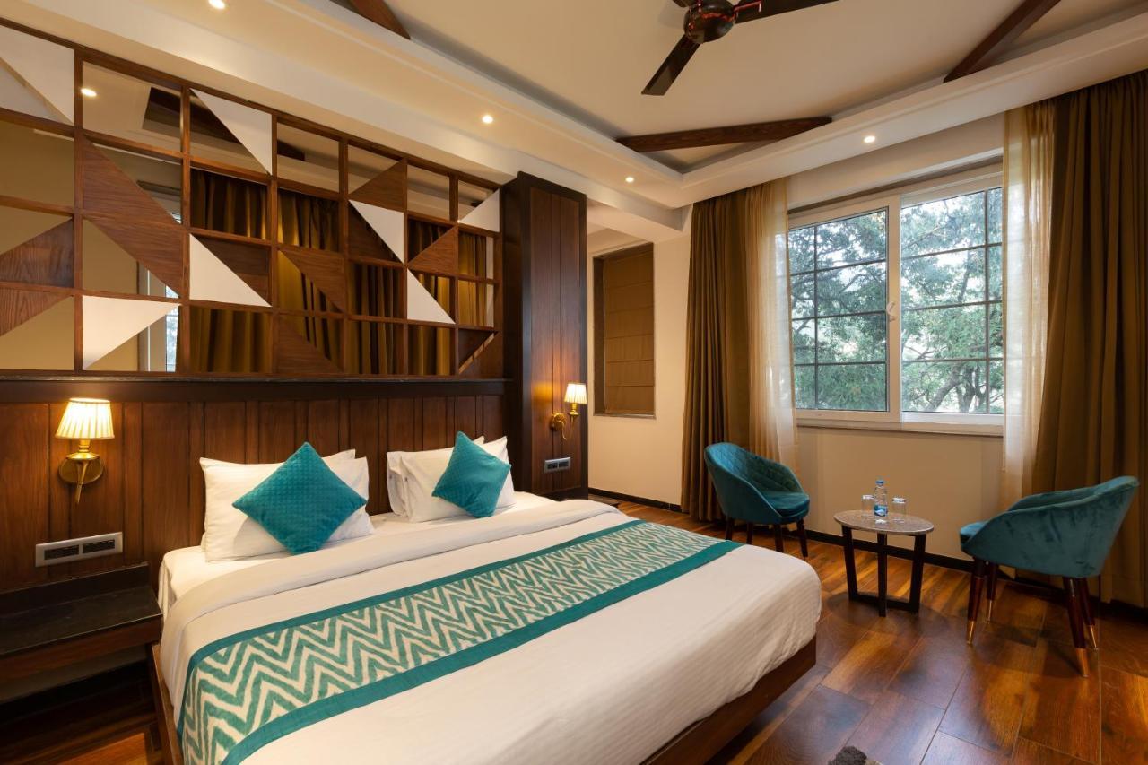 Hotel La Eden Массури Экстерьер фото