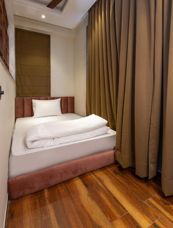 Hotel La Eden Массури Экстерьер фото