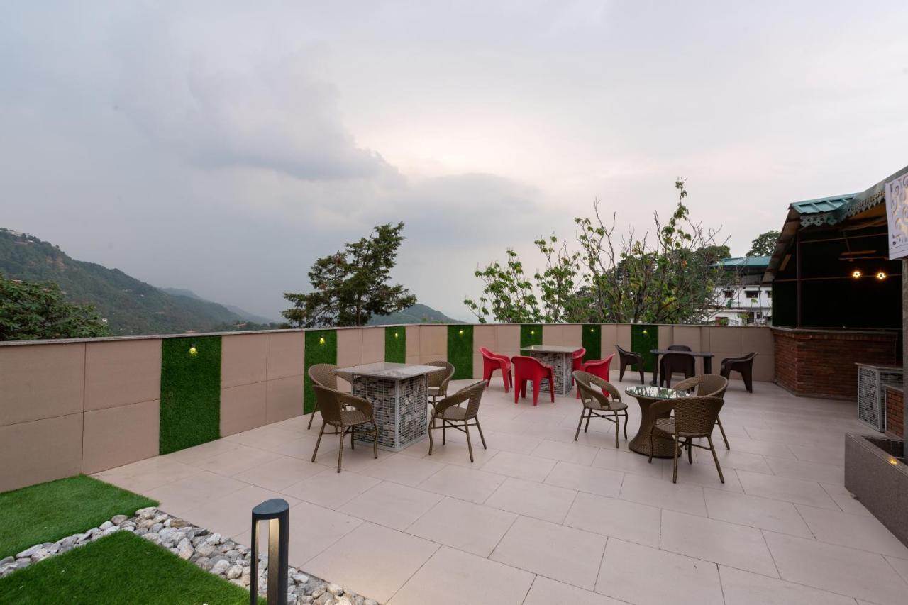 Hotel La Eden Массури Экстерьер фото